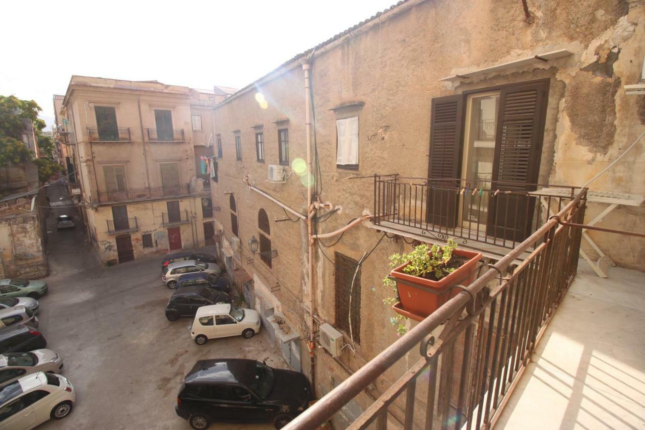 Kaleidos Guest House Palermo Exteriör bild